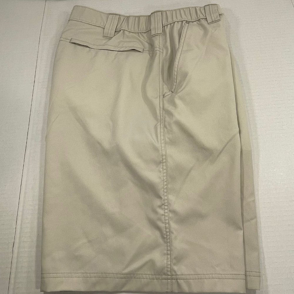 Unbranded Men's Casual Shorts - Beige - Size 38x9.5 - EUC